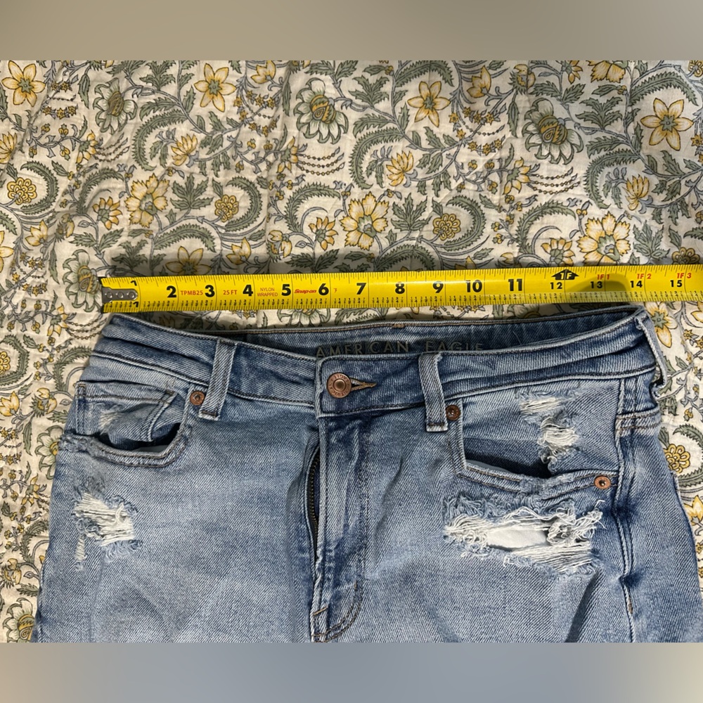 American Eagle Outfitters Light Blue Distressed Boyfriend Jeans - Picture 6 of 7